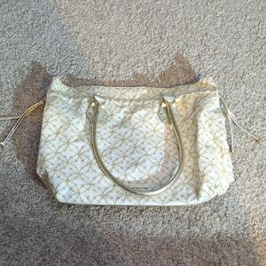 Sephora White and Gold Shoulder Bag with Structured Design